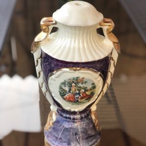 Vintage Victorian / Renaissance Style lamp base